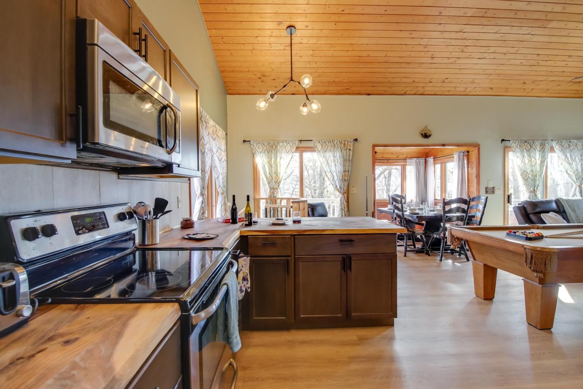 Gatlinburg Mountain Cabin With Hot Tub, Deck And Games Zewnętrze zdjęcie