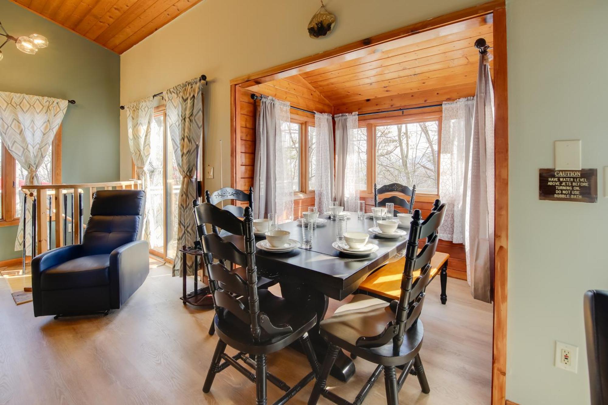 Gatlinburg Mountain Cabin With Hot Tub, Deck And Games Zewnętrze zdjęcie